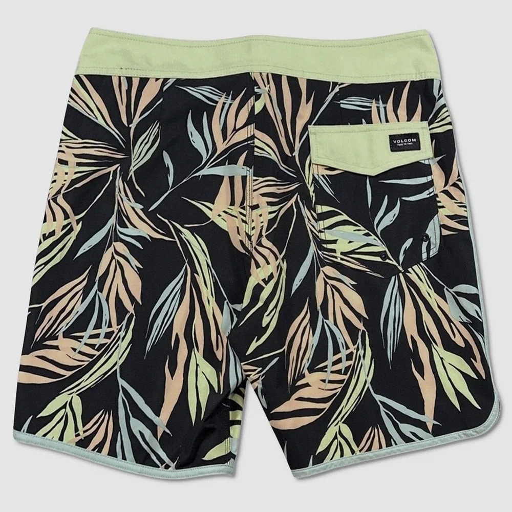 Volcom Bleeding Leaf Mod Board Shorts - NWT Black / Multi Mens 40‎ - #46838-E3